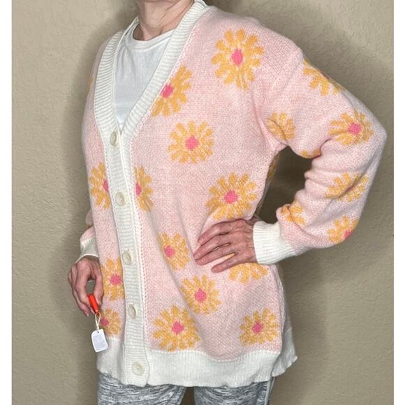 AZ womens size S/M sweater pink/cream daisies cardigan button-up soft oversized - Picture 5 of 9